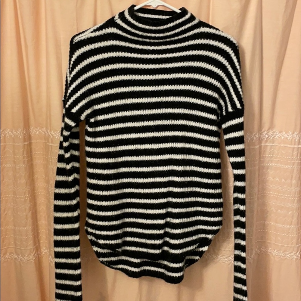 Black and white striped sweater!